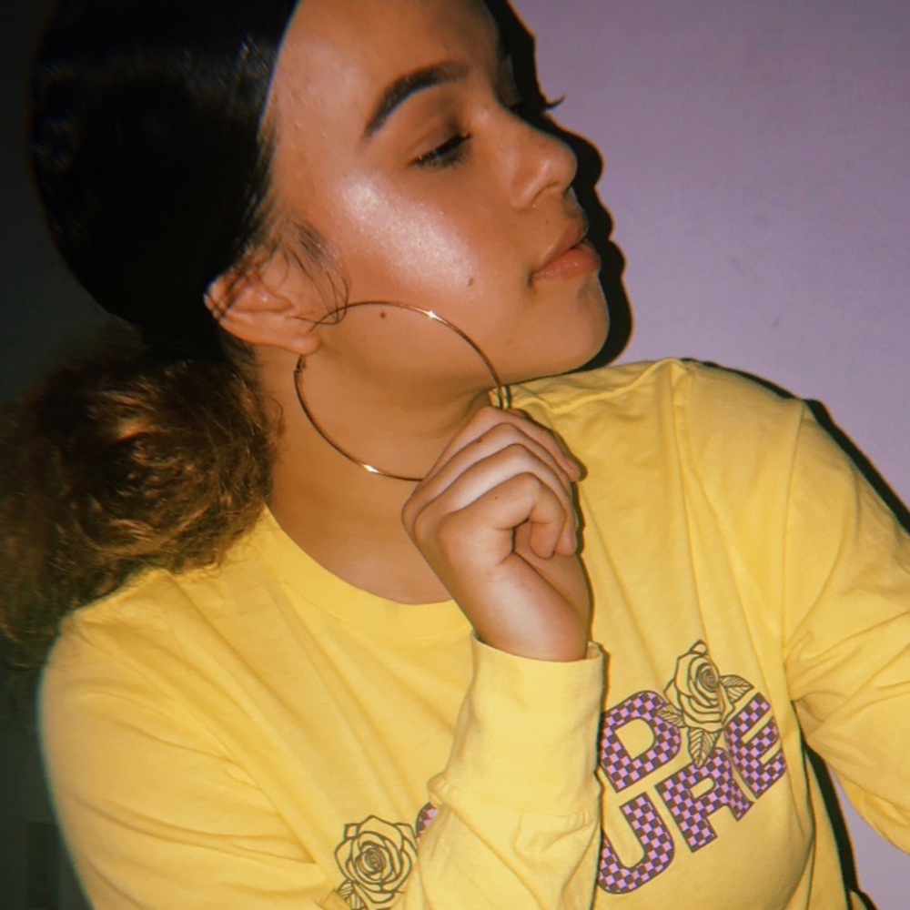 Meet your Posher, Mya